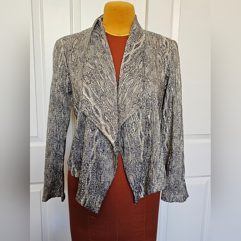 Nwt Chico's Black And Gray Patterned Jacket - image 4